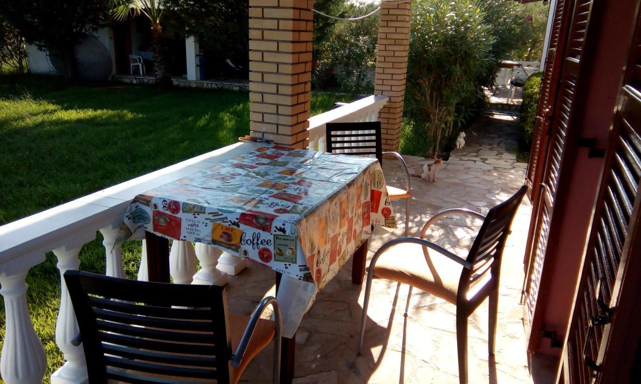 Villa Yannis 1 Roda  Esterno foto
